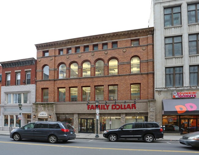 760 Chapel St in New Haven, CT - Foto de edificio - Building Photo