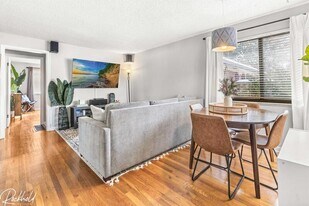 524 Detroit St in Denver, CO - Building Photo