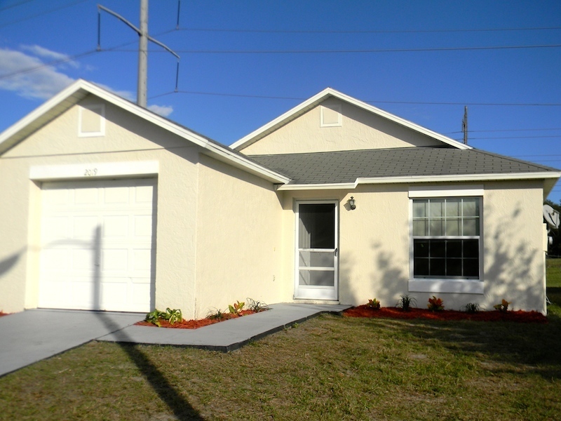 2019 Spruce Ridge Dr in Orlando, FL - Building Photo