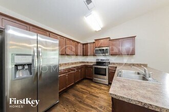 1049 Solstice St in Rural Hall, NC - Foto de edificio - Building Photo