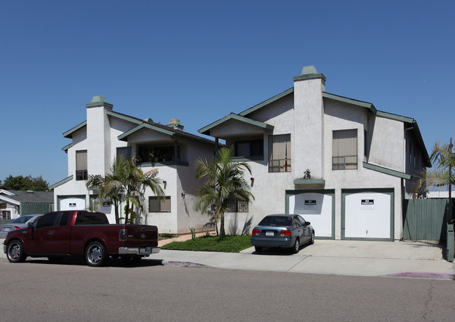 4375 Van Dyke Ave in San Diego, CA - Building Photo - Building Photo