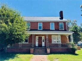 118 Charles St in Lumberton, NC - Building Photo