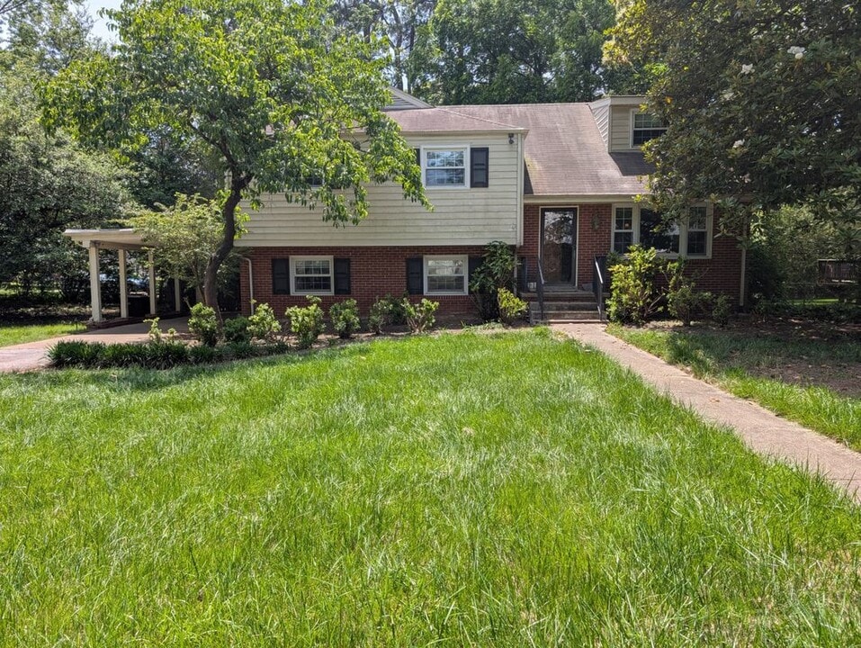 8903 Freestone Ave in Richmond, VA - Building Photo