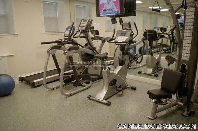 1 Chauncy St in Cambridge, MA - Foto de edificio - Building Photo