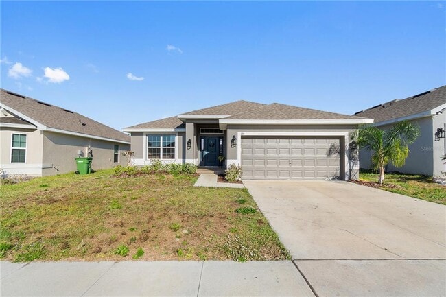 135 Krenson Bay Loop in Winter Haven, FL - Building Photo - Building Photo