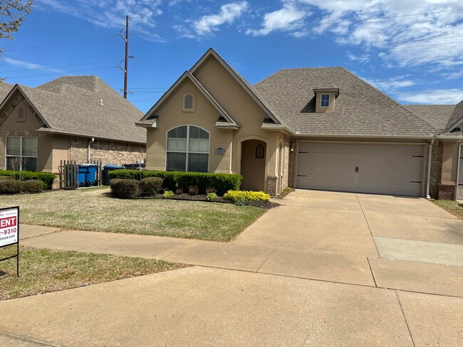 property at 2101 SW Stonegrove Rd
