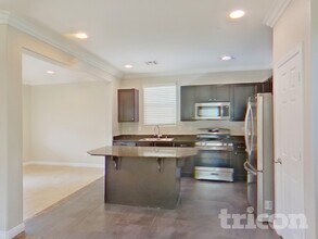 125 Cascade Meadow Ct in Henderson, NV - Building Photo - Building Photo