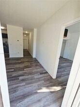 127 NE 184th Terrace in Miami, FL - Building Photo - Building Photo