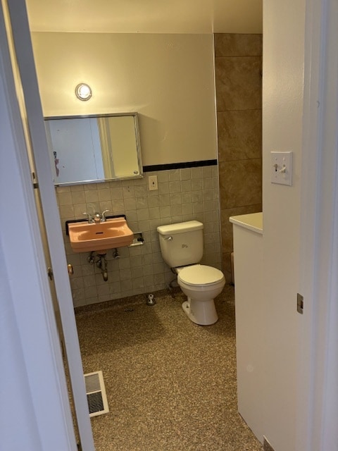 property at 1765 W 6th St