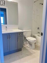 5 Sparrow Ave in Cambridge, ON - Building Photo - Building Photo