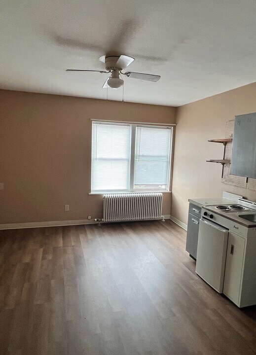 43 Broadway St in Saranac Lake, NY - Building Photo