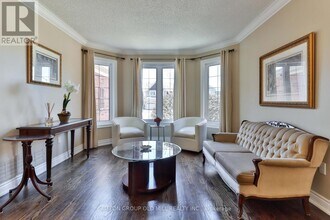 6835 Forest Park Dr in Mississauga, ON - Building Photo - Building Photo