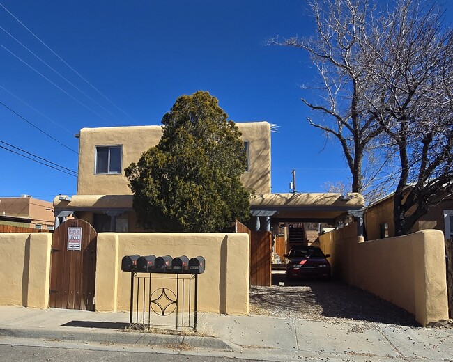 121 Fiesta St, Unit House in Santa Fe, NM - Building Photo - Building Photo