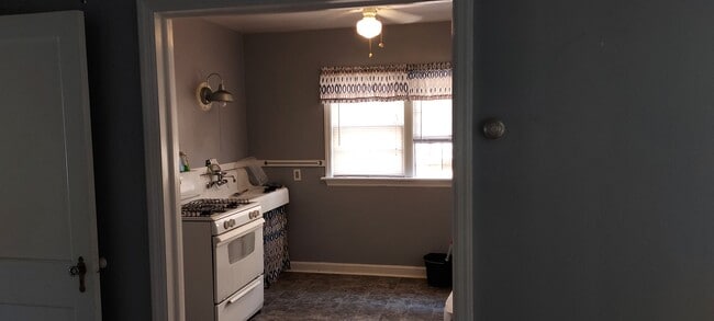 2206 8th Ave, Unit #2 in Rockford, IL - Building Photo - Building Photo