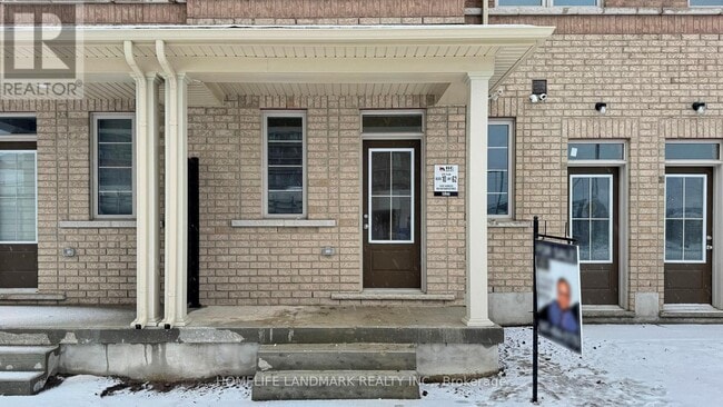 105 Air Dancer Cres