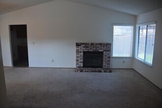 4013 Benbow Ct in Antioch, CA - Building Photo - Building Photo
