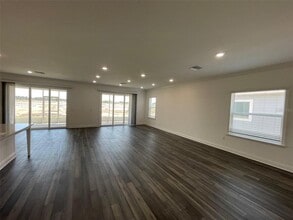 24341 NW 12th Pl in Newberry, FL - Building Photo - Building Photo
