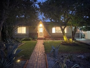 16420 Minnehaha St in Granada Hills, CA - Building Photo - Building Photo