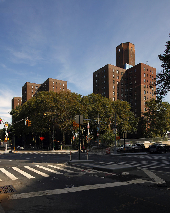 Riverton Square in New York, NY - Foto de edificio - Building Photo