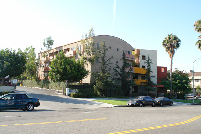 Vista Nueva Apartments in Los Angeles, CA - Building Photo - Building Photo