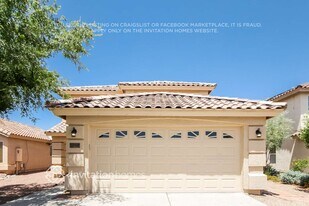 12934 W Laurel Ln in El Mirage, AZ - Building Photo
