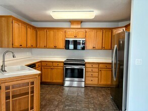 18183 SW 135th Terrace in Tualatin, OR - Building Photo - Building Photo