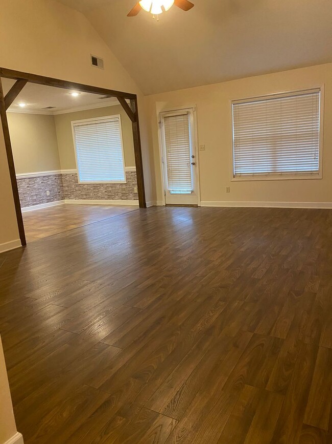 74 Double Crk Cv in Jackson, TN - Building Photo - Building Photo