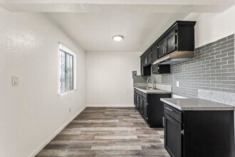 8027 S Broadway in Los Angeles, CA - Building Photo - Building Photo