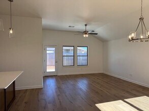 16016 Switchgrass Pl in Oklahoma City, OK - Foto de edificio - Building Photo