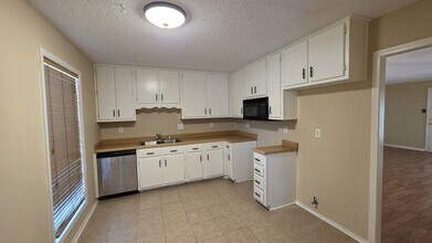 3089 S Wesley Ct in Memphis, TN - Building Photo - Building Photo