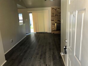 4903 Fawndale Way in Baytown, TX - Building Photo - Building Photo