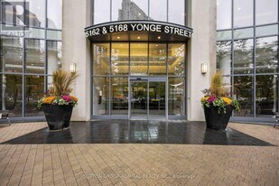 5168 Yonge St in Toronto, ON - Building Photo