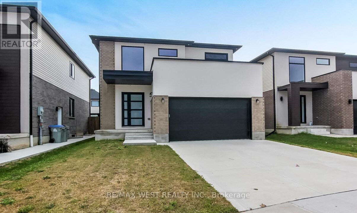 92 Poole Cres in Middlesex Centre, ON - Building Photo