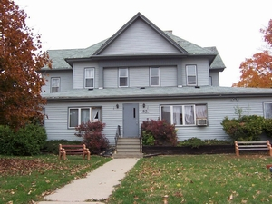 815 Auburn Ave in Chariton, IA - Building Photo