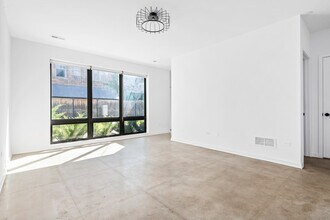 6605 North Ave in Oak Park, IL - Building Photo - Building Photo