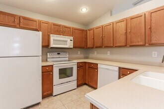 11753 Shirburn Cir in Parrish, FL - Building Photo - Building Photo