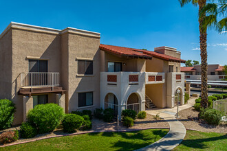 Thunderbird Paseo in Glendale, AZ - Building Photo - Building Photo