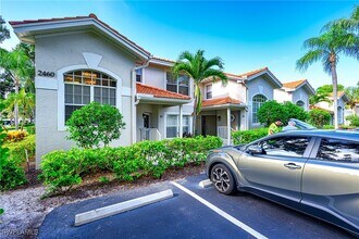 2460 Old Groves Rd in Naples, FL - Building Photo - Building Photo