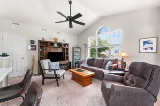 4501 Nelson Rd, Unit 2201 in Longmont, CO - Building Photo - Building Photo