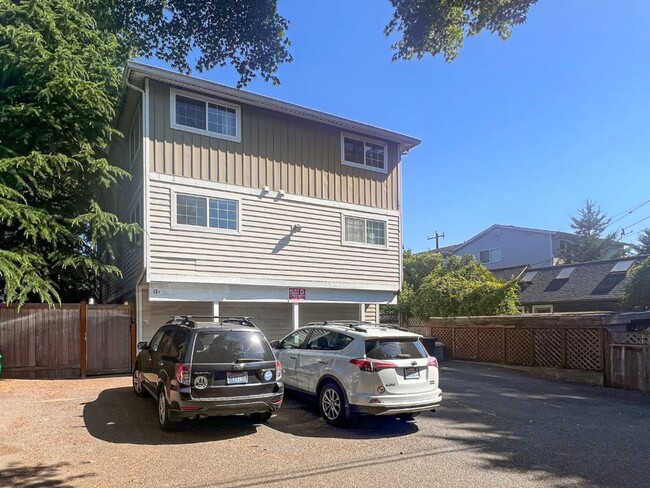 property at 633 NW 85th St