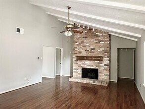 2918 Pasture Ln in Sugar Land, TX - Building Photo - Building Photo
