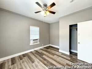 321 N Chupaderas St in San Antonio, TX - Building Photo - Building Photo