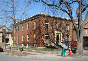 2448 Lyndale Ave S Apartments