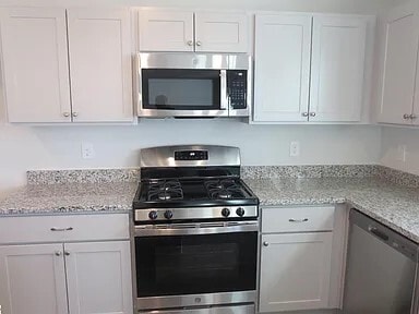 11 Chalet Ct in Anderson, SC - Building Photo