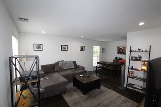 301 Willard St in Houston, TX - Building Photo - Building Photo