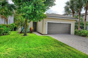 1225 E Magnolia Cir in Delray Beach, FL - Building Photo
