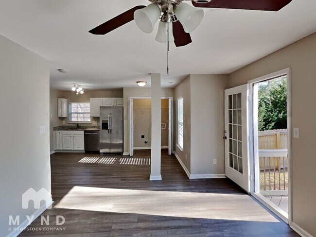 6124 Lawn Meadow Dr in Charlotte, NC - Foto de edificio - Building Photo