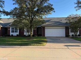 11410 Patricia Ct in Sterling Heights, MI - Building Photo