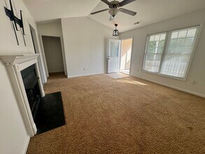 318 Murphy Dr in Jacksonville, NC - Foto de edificio - Building Photo