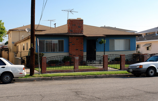 4375 W 136th St in Hawthorne, CA - Building Photo - Building Photo